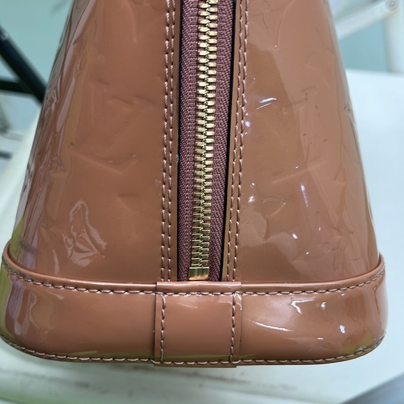 ❌SOLD❌Louis Vuitton Alma PM ❌SOLD ❌ - Picture 5 of 11